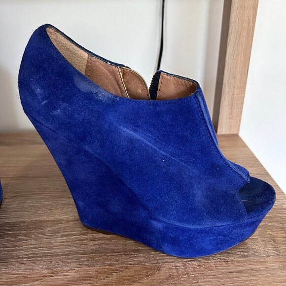 Royal Blue Steve Madden Wedges - Picture 2 of 3